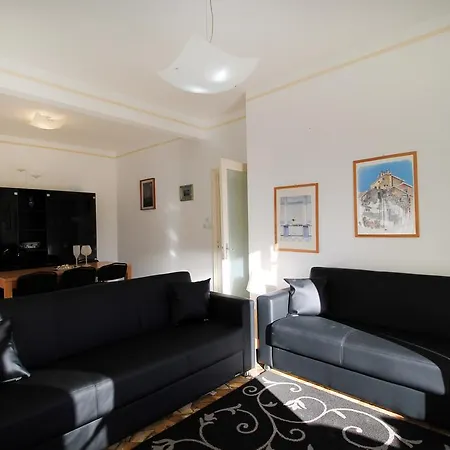 House Bella Apartmán Arenzano